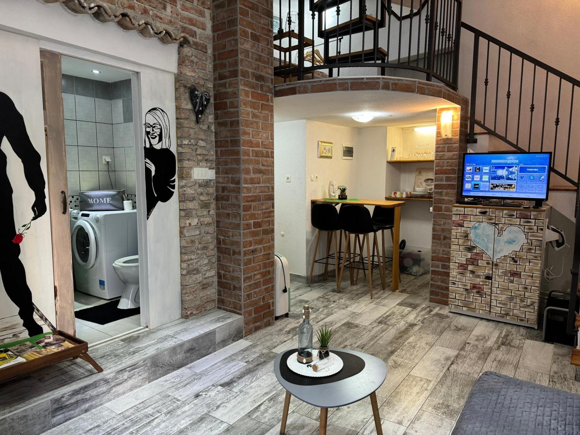 Apartment Tena